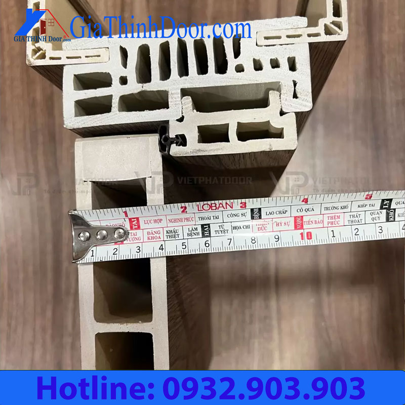 mặt cắt cánh cửa composite
